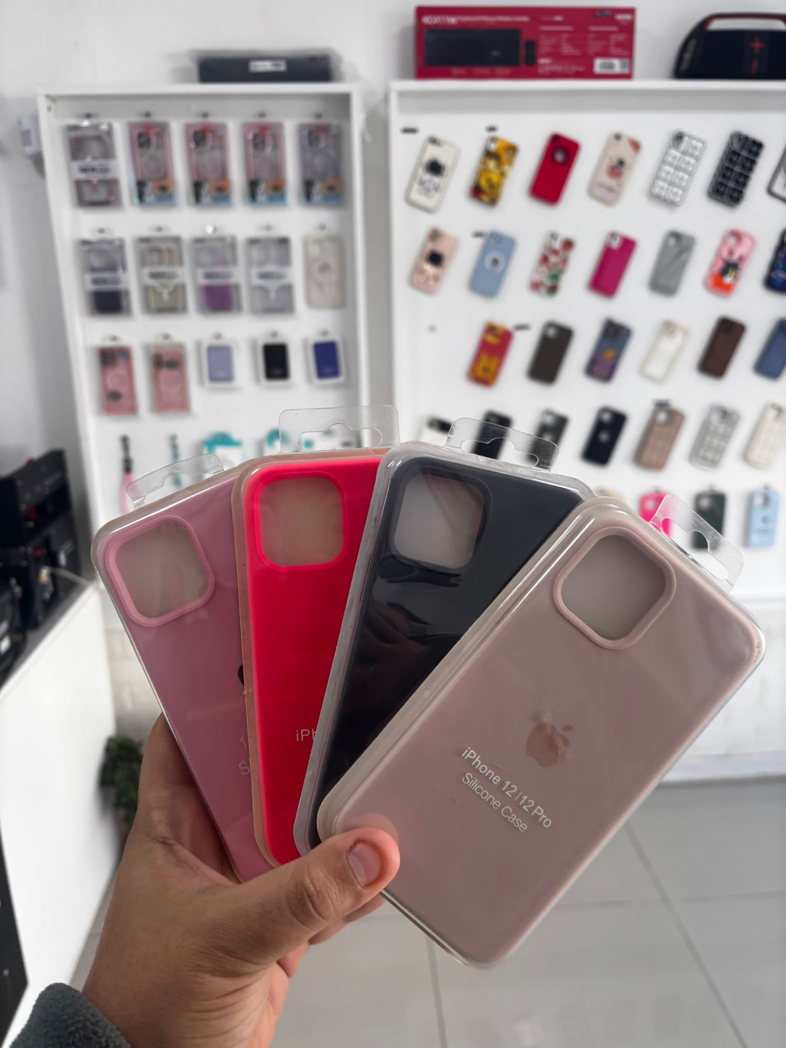 Funda iphone 12/12 Pro $750 c/u